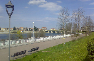 Casale Monferrato - Carabinieri salvano un uomo dal suicidio sul ponte del Po