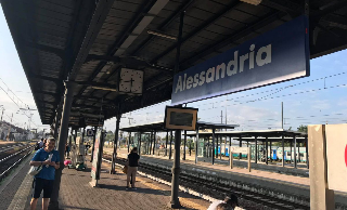 Alessandria - Dramma alla stazione: anziano muore per un malore sul treno