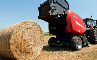Rosignano Monferrato - Tragico incidente agricolo: muore imprenditore 43enne travolto da una rotoballa