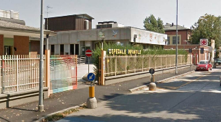 Alessandria - Ragazzino picchiato da coetanei in centro: medicato all’Ospedale Infantile